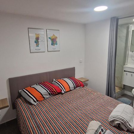 L'Auberge De Sucy - Studio Climatise Kültér fotó